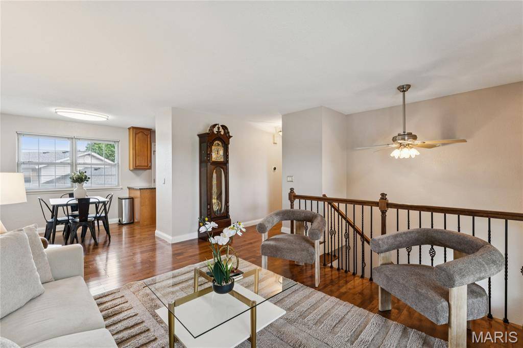 1950 San Luis Rey Pkwy, Fenton, MO 63026