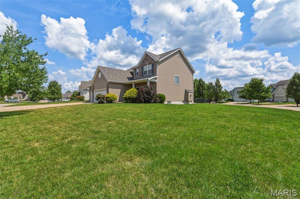 104 Towergate DR, Lake St Louis, MO 63367