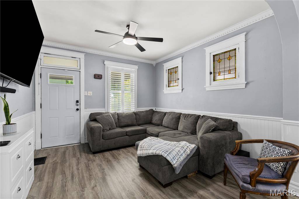 5722 Morganford RD, St Louis, MO 63116