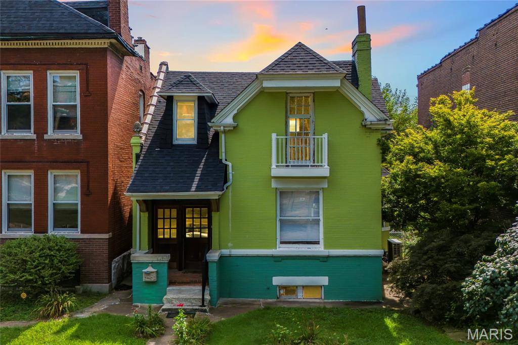 3418 Grace AVE, St Louis, MO 63116