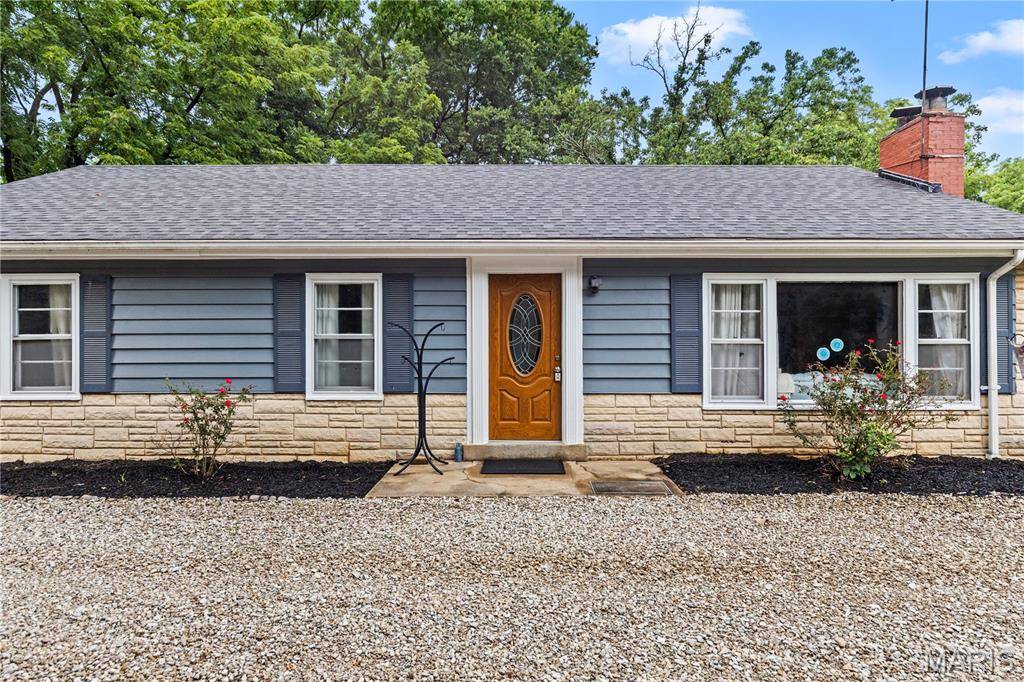 16460 Old Jamestown RD, Florissant, MO 63034