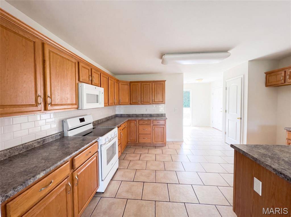 2357 Bastean RD, Wentzville, MO 63385