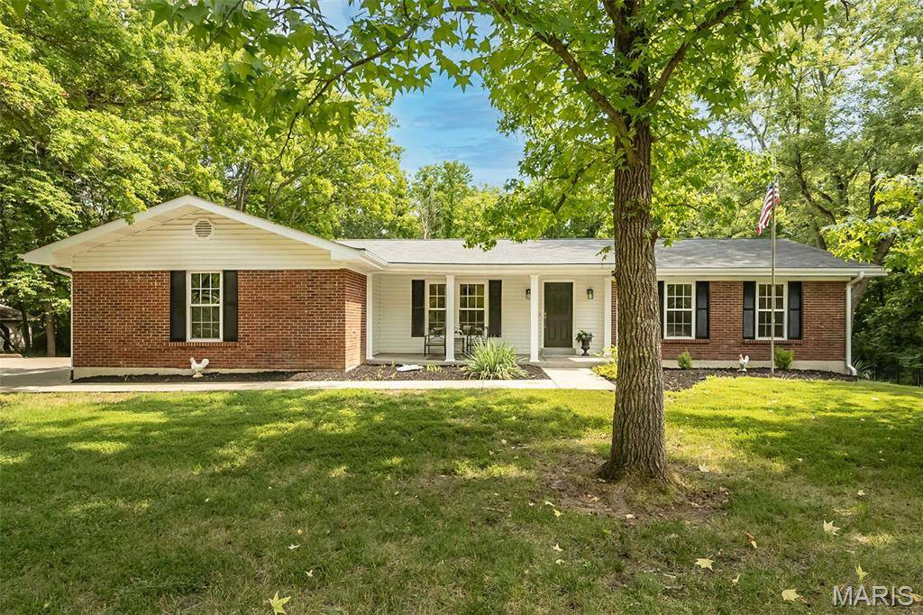 5927 Lafayette DR, Weldon Spring, MO 63304