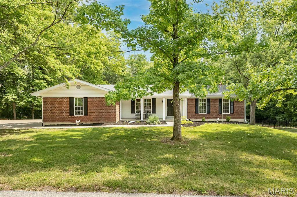 5927 Lafayette DR, Weldon Spring, MO 63304