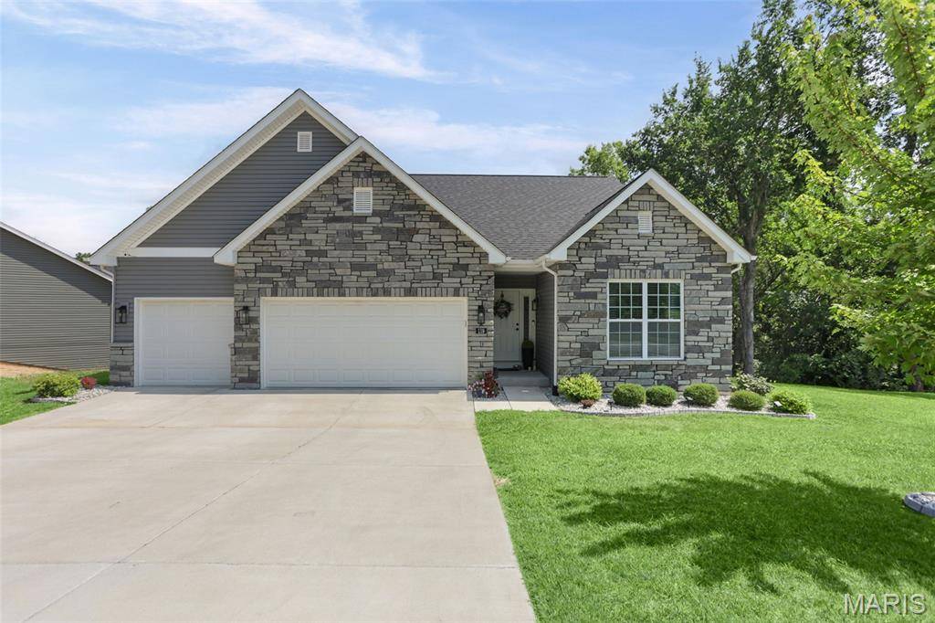 119 Nathan Way CT, Edwardsville, IL 62025