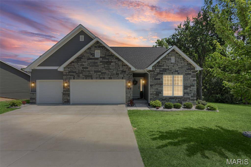 119 Nathan Way CT, Edwardsville, IL 62025