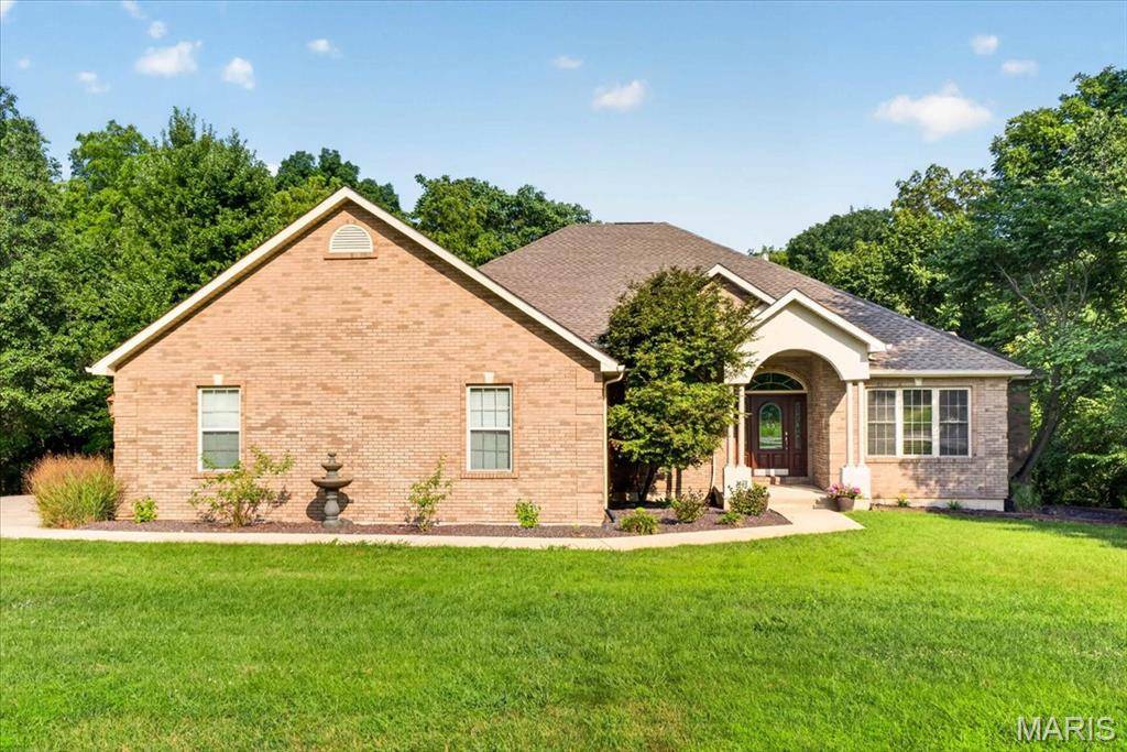6120 Old Baum Church RD, Waterloo, IL 62298