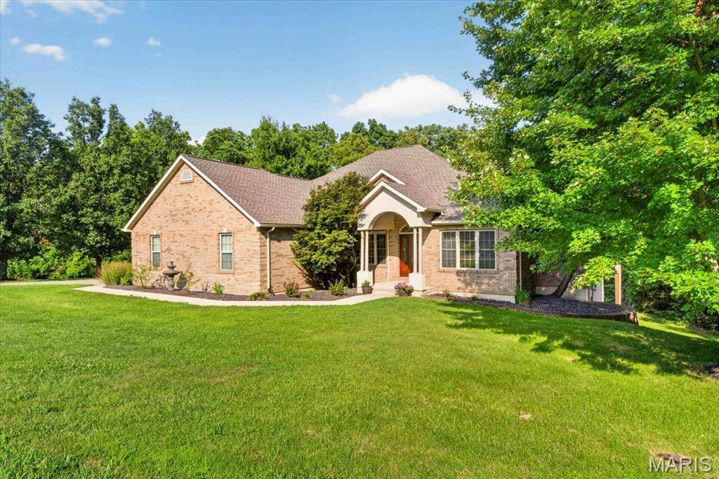 6120 Old Baum Church RD, Waterloo, IL 62298