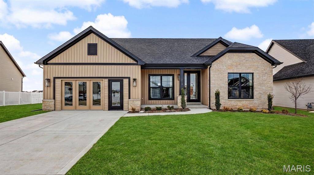 312 Summer Glen LN, St Charles, MO 63301
