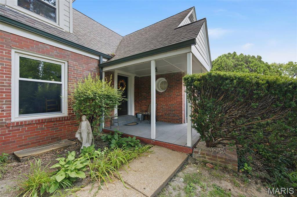 7816 Blackberry AVE, St Louis, MO 63130