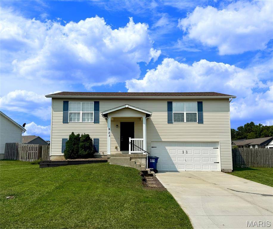 823 Legolas LN, Wright City, MO 63390