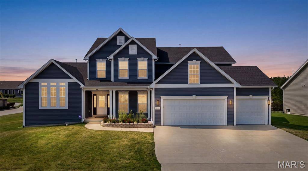 215 Wyndemere LN, Lake St Louis, MO 63367