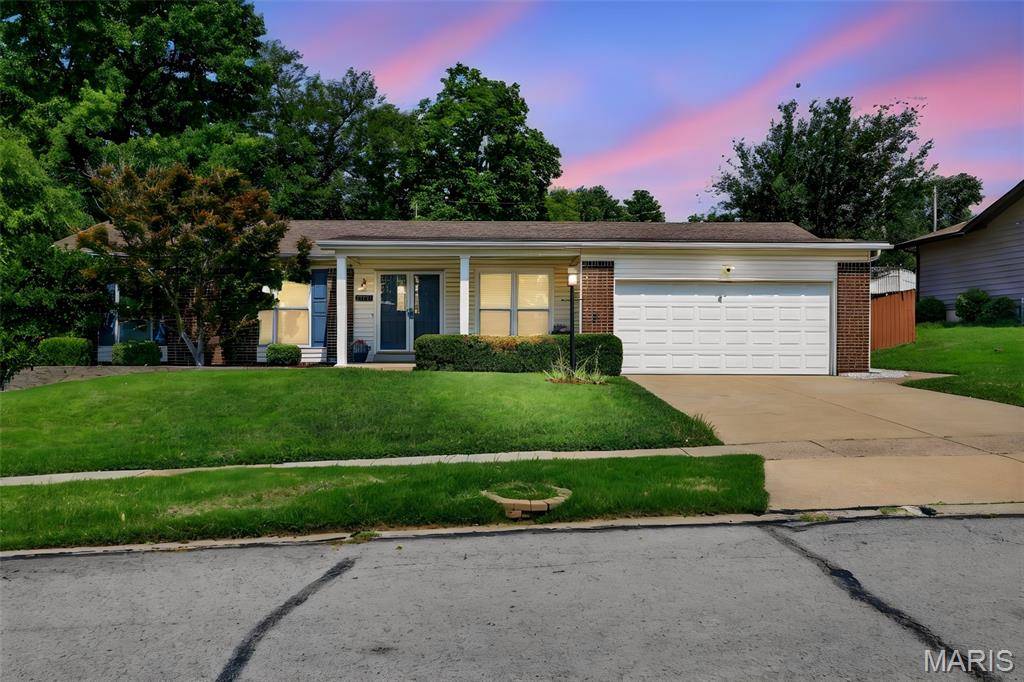 13211 Windygate LN, St Louis, MO 63146