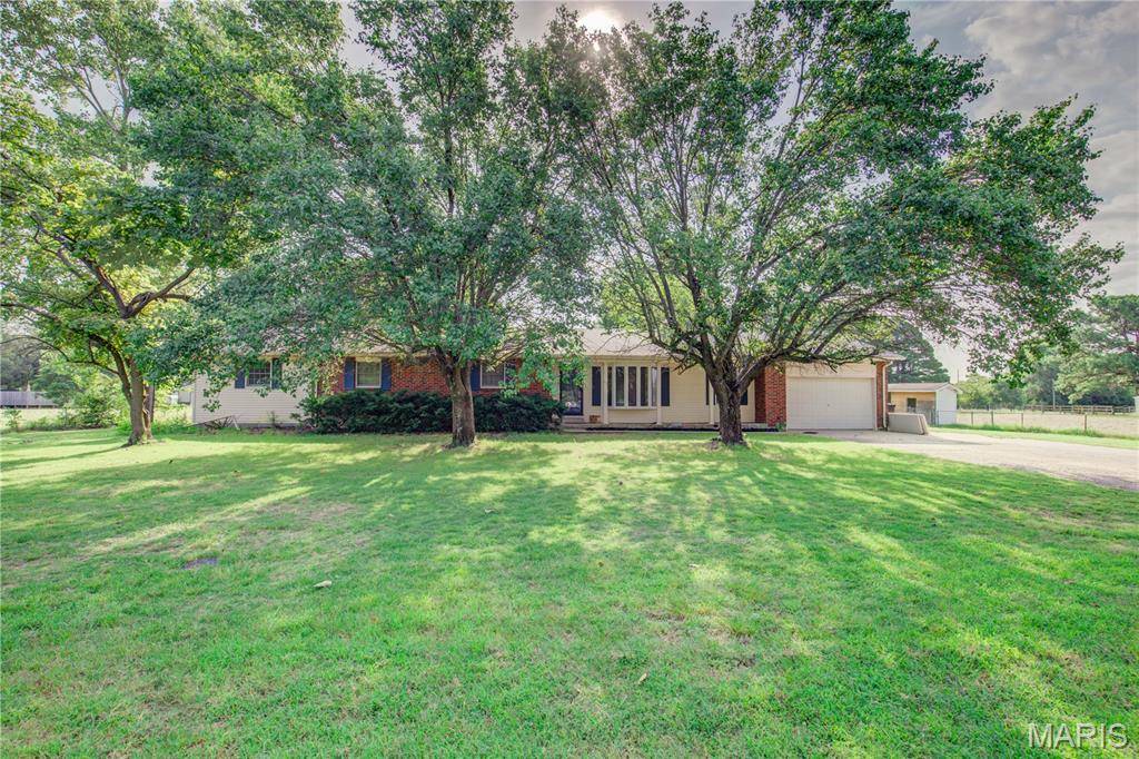 111 Dacus DR, Sikeston, MO 63801