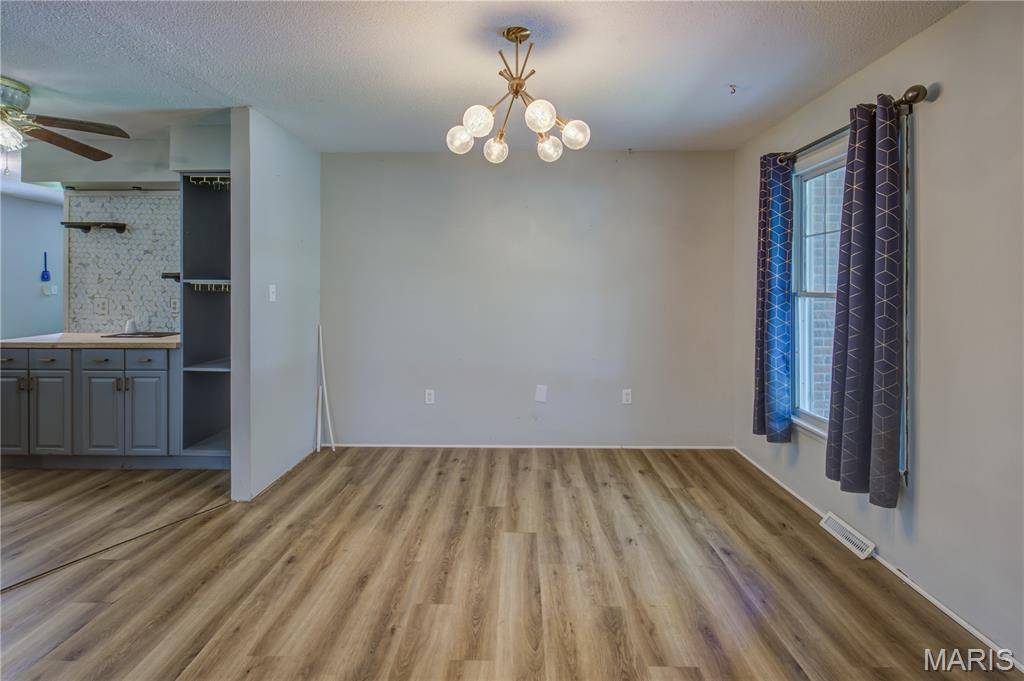 111 Dacus DR, Sikeston, MO 63801