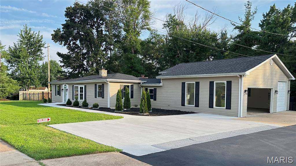 9854 E Concord RD, Unincorporated, MO 63128