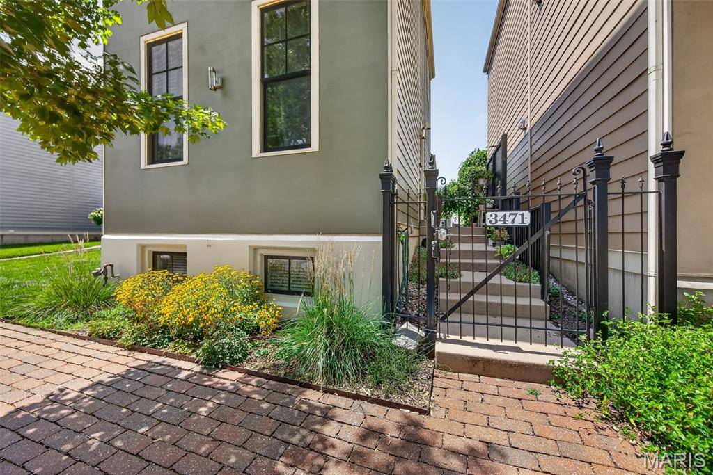 3471 Hiram ST, St Charles, MO 63301