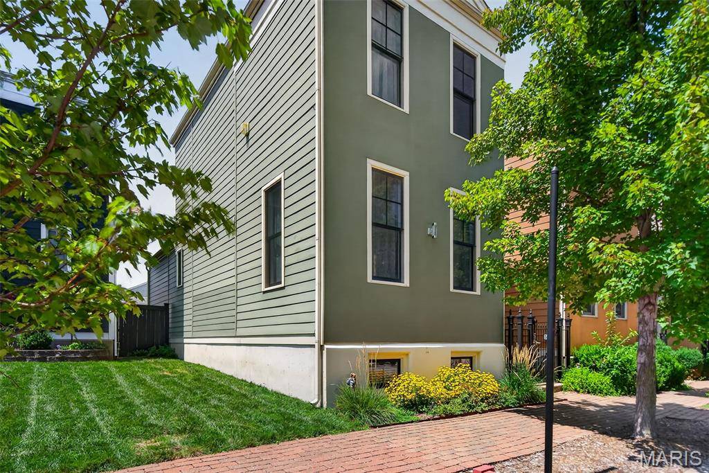 3471 Hiram ST, St Charles, MO 63301