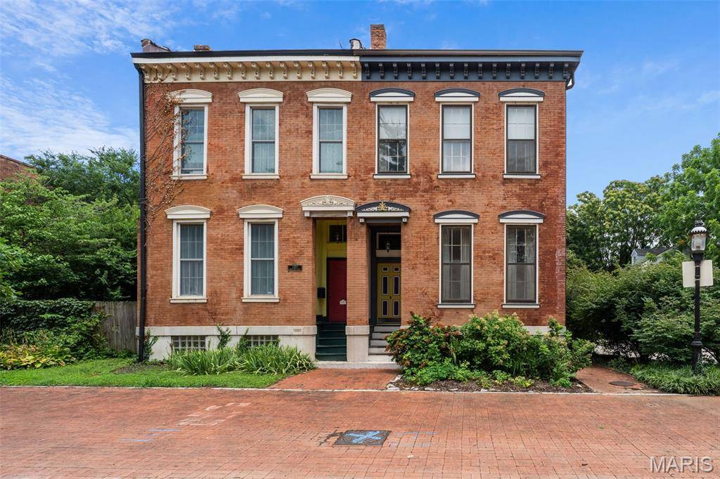 1322 S 10th ST, St Louis, MO 63104