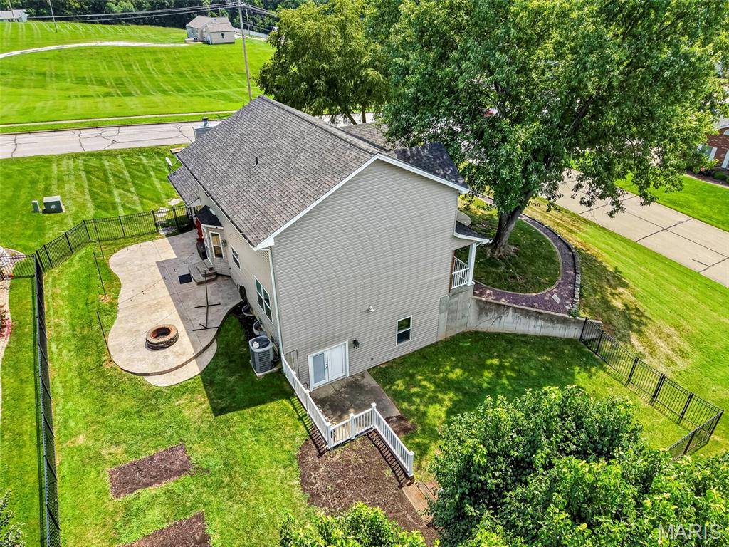701 Loretta DR, O'fallon, MO 63366