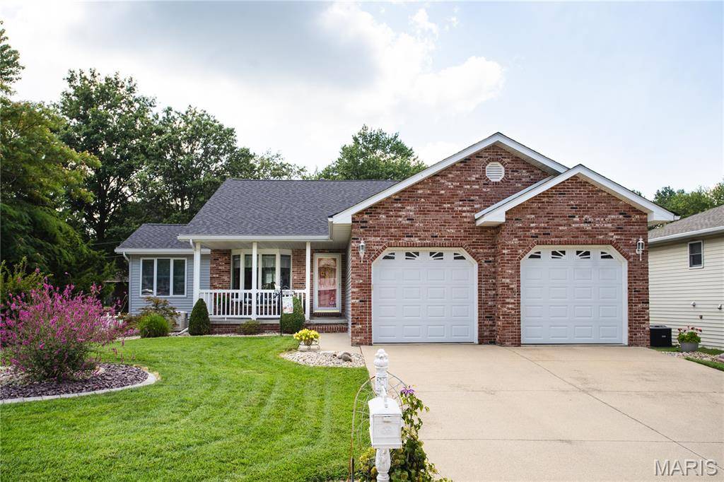 75 Sundew LN, Highland, IL 62249
