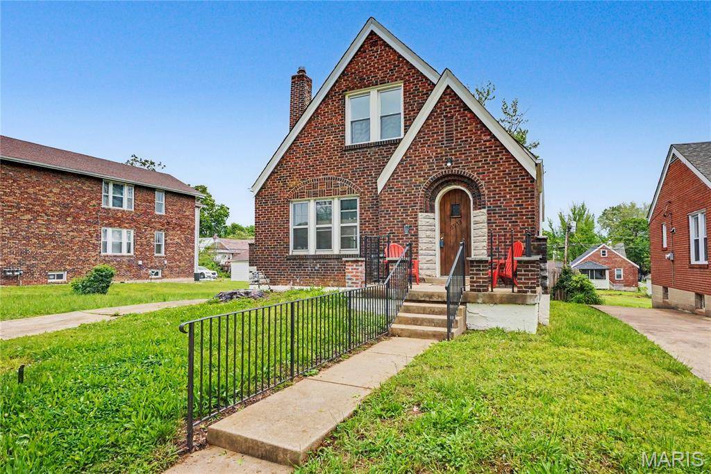 6933 Melrose AVE, University City, MO 63130