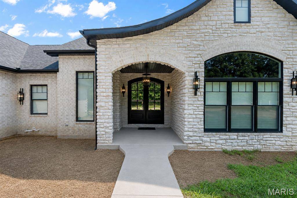 251 Trillium LN, Cape Girardeau, MO 63701