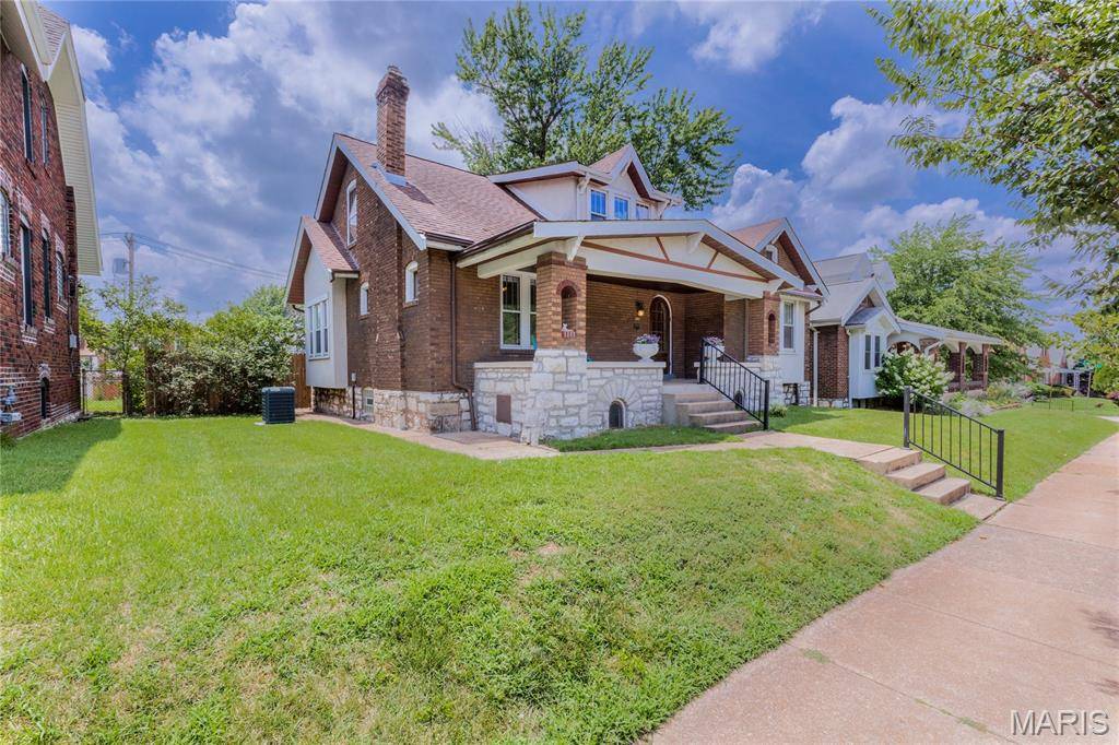4036 Loughborough AVE, St Louis, MO 63116