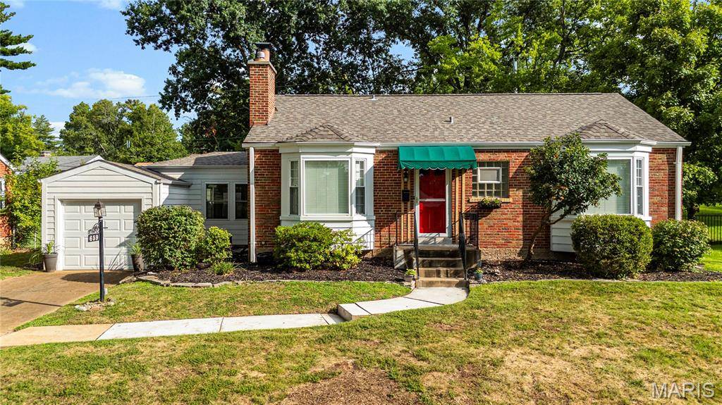 659 Deerhurst DR, St Louis, MO 63119