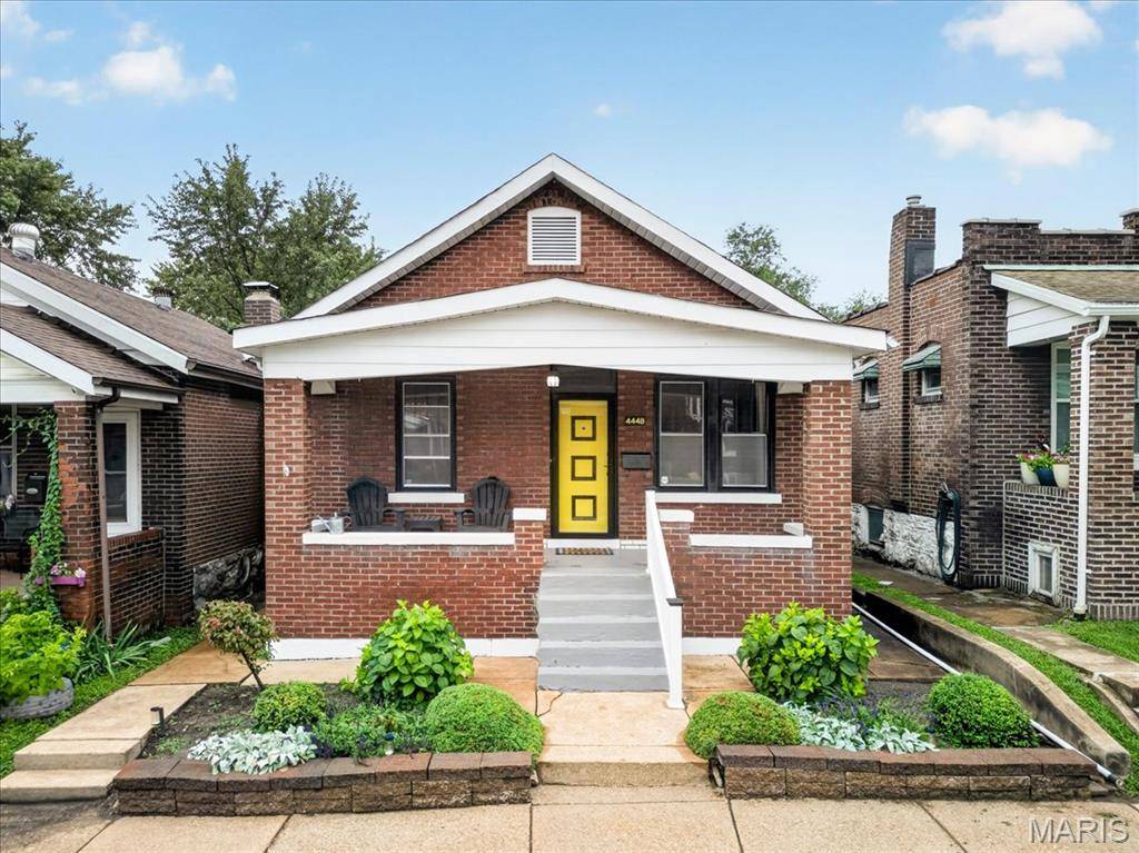 4448 Wallace ST, St Louis, MO 63116