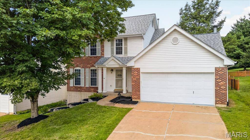 654 Summer Top CIR, Fenton, MO 63026