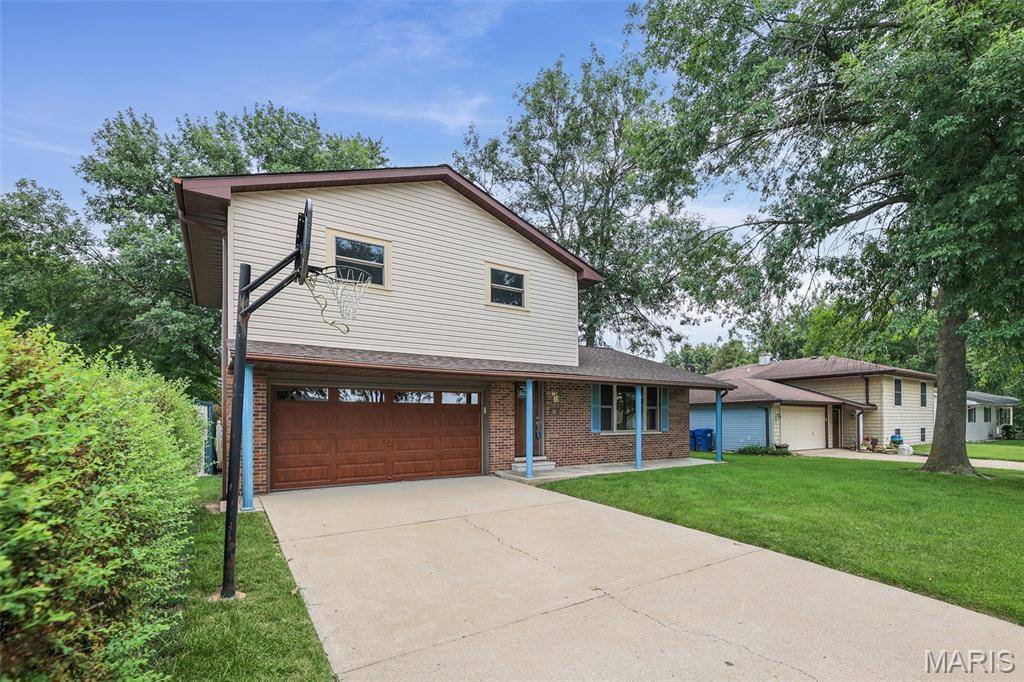 410 N 9th ST, New Baden, IL 62265