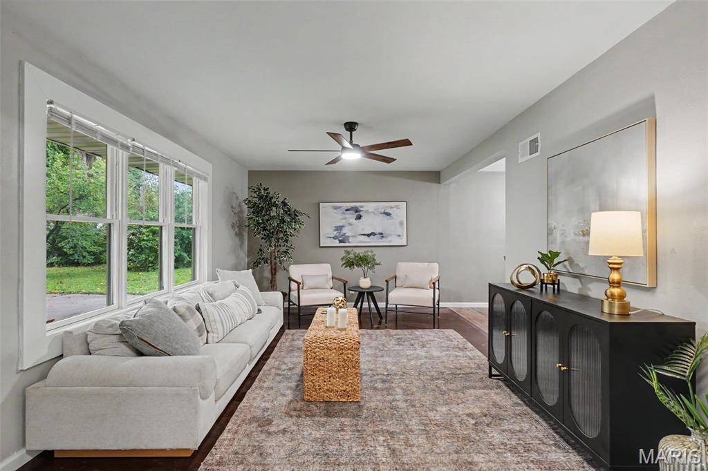 12036 Larimore RD, St Louis, MO 63138