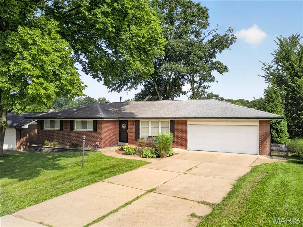 9145 Missy CT, St Louis, MO 63123