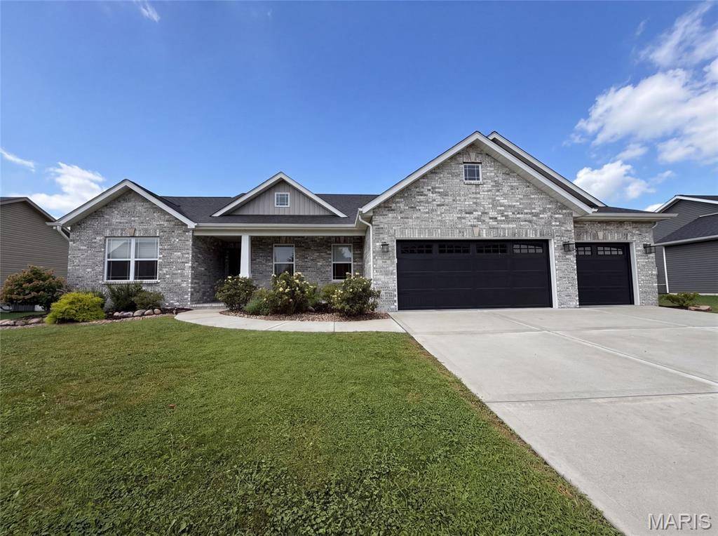 217 Emerald WAY, Granite City, IL 62040