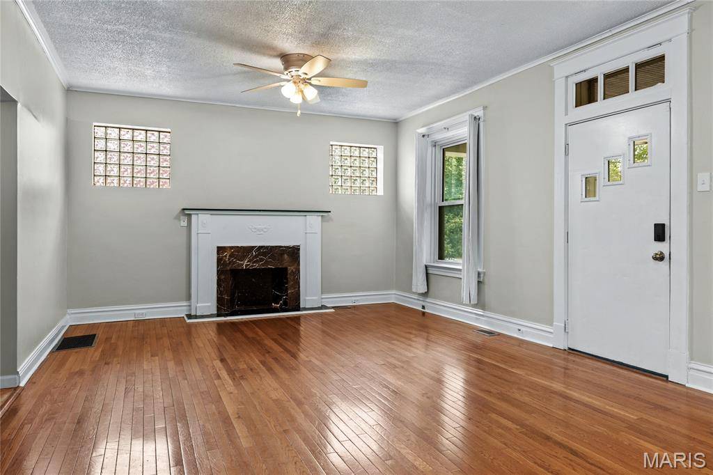 6210 S Kingshighway BLVD, St Louis, MO 63109