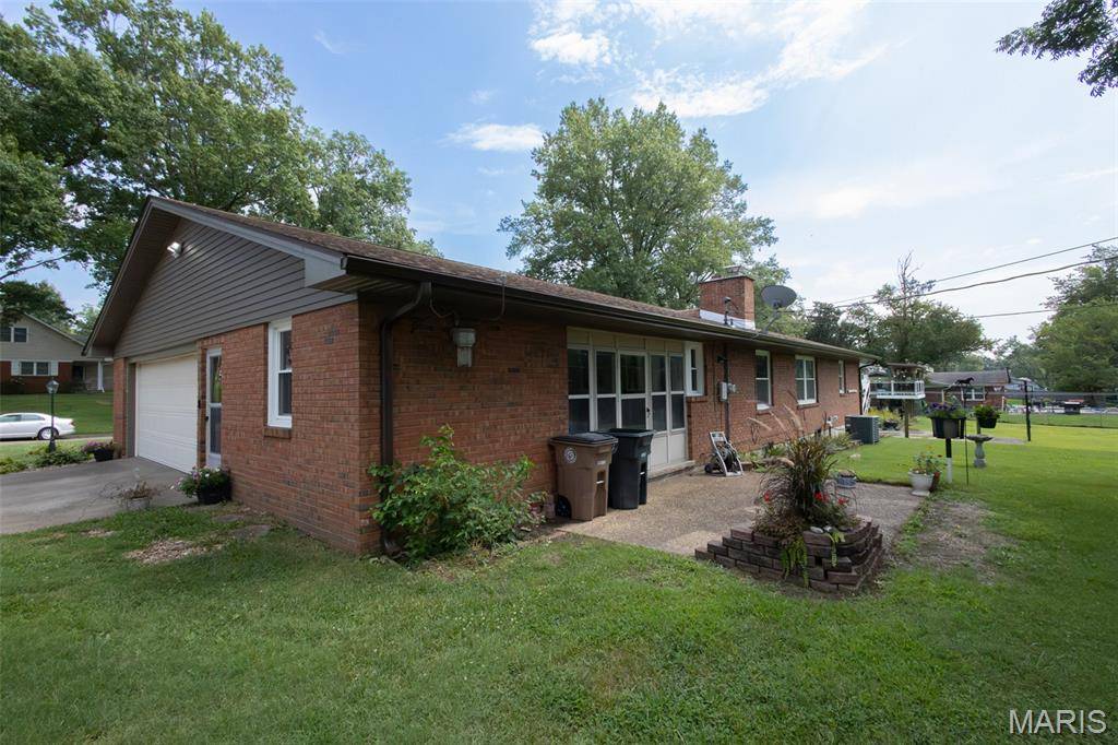1229 Fairlane DR, Cape Girardeau, MO 63701