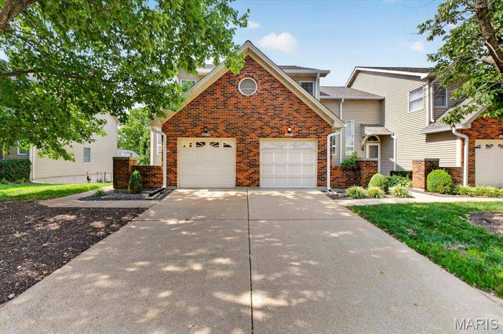 16252 Lea Oak CT, Chesterfield, MO 63017