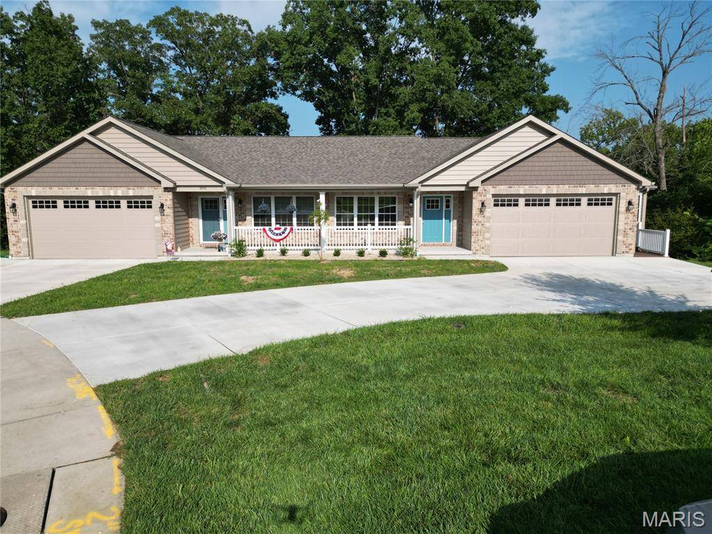 302 Anthony CIR, Byrnes Mill, MO 63051