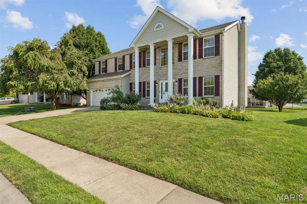 4084 Bassen DR, Swansea, IL 62226