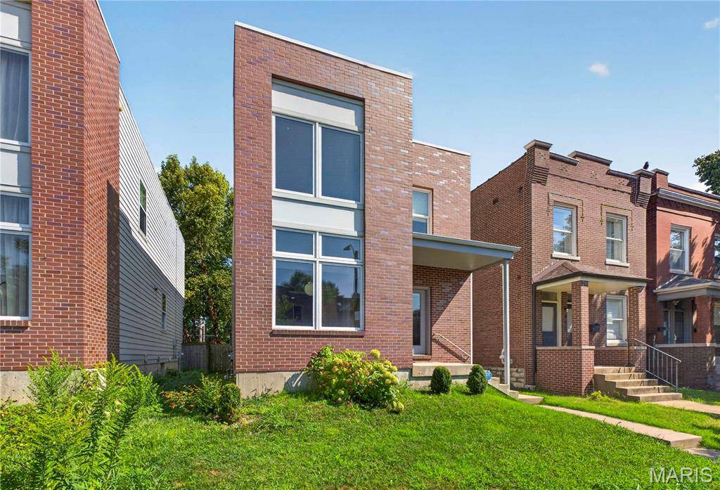 4229 McRee AVE, St Louis, MO 63110