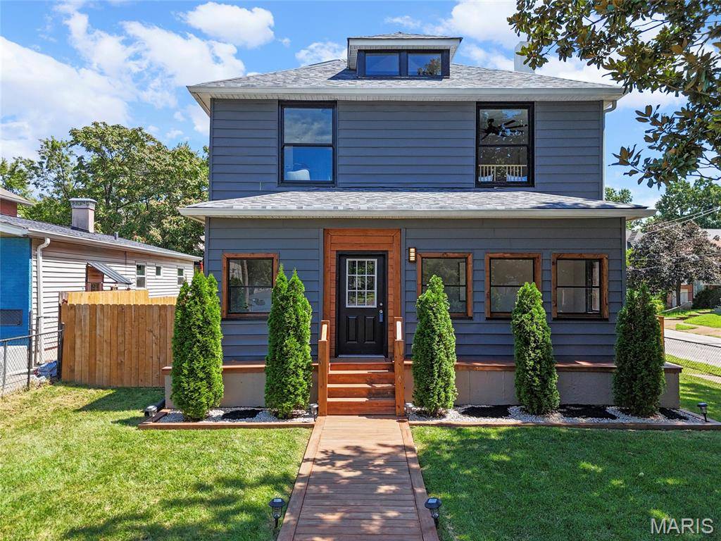 2118 McCausland AVE, St Louis, MO 63143