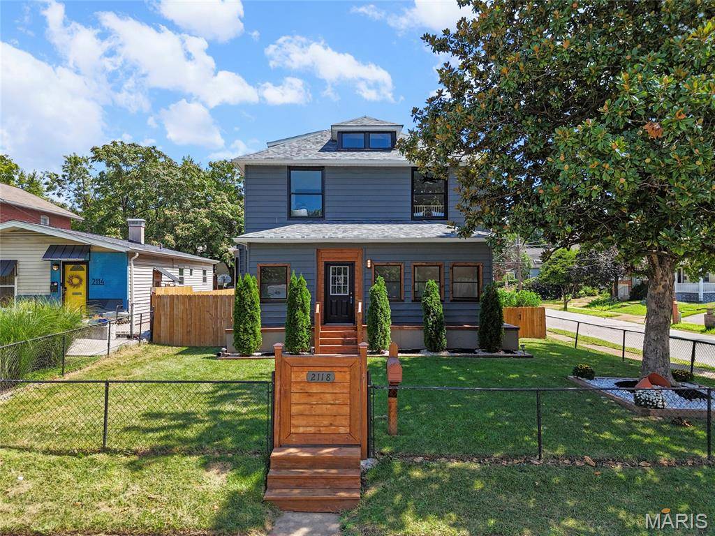 2118 McCausland AVE, St Louis, MO 63143