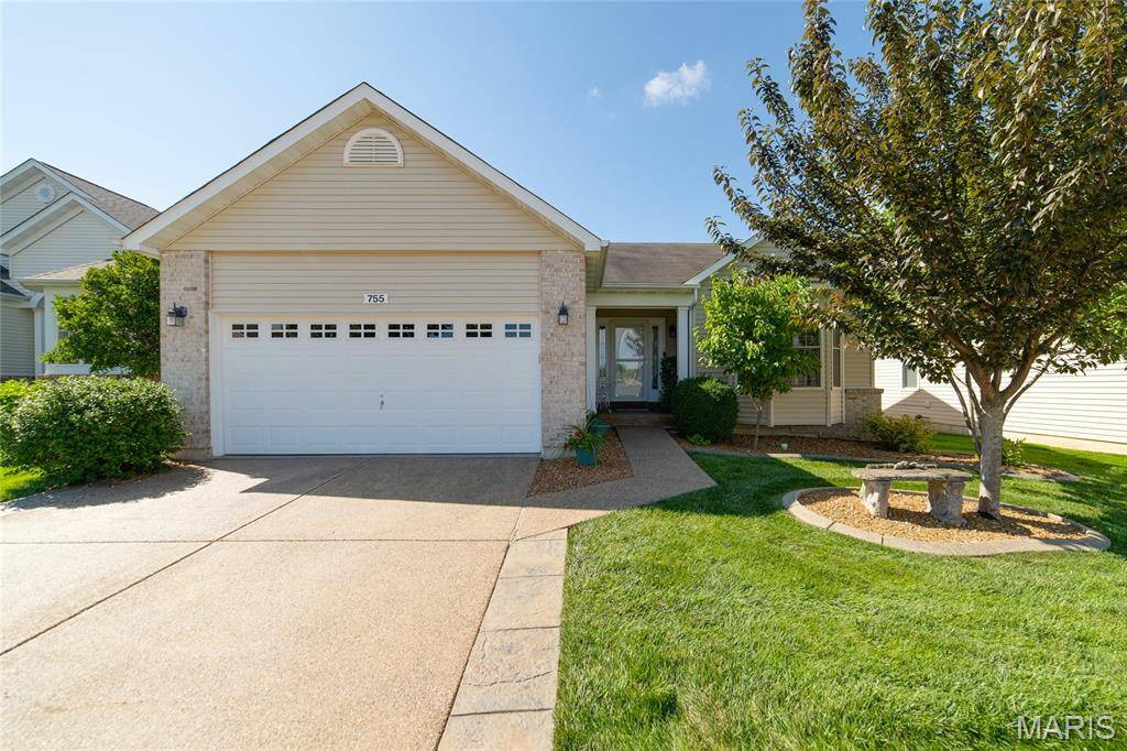 755 Ostrich DR, Lake St Louis, MO 63367