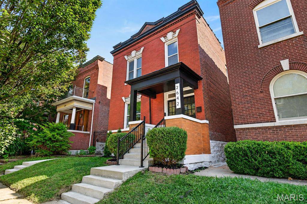 2642 Accomac ST, St Louis, MO 63104
