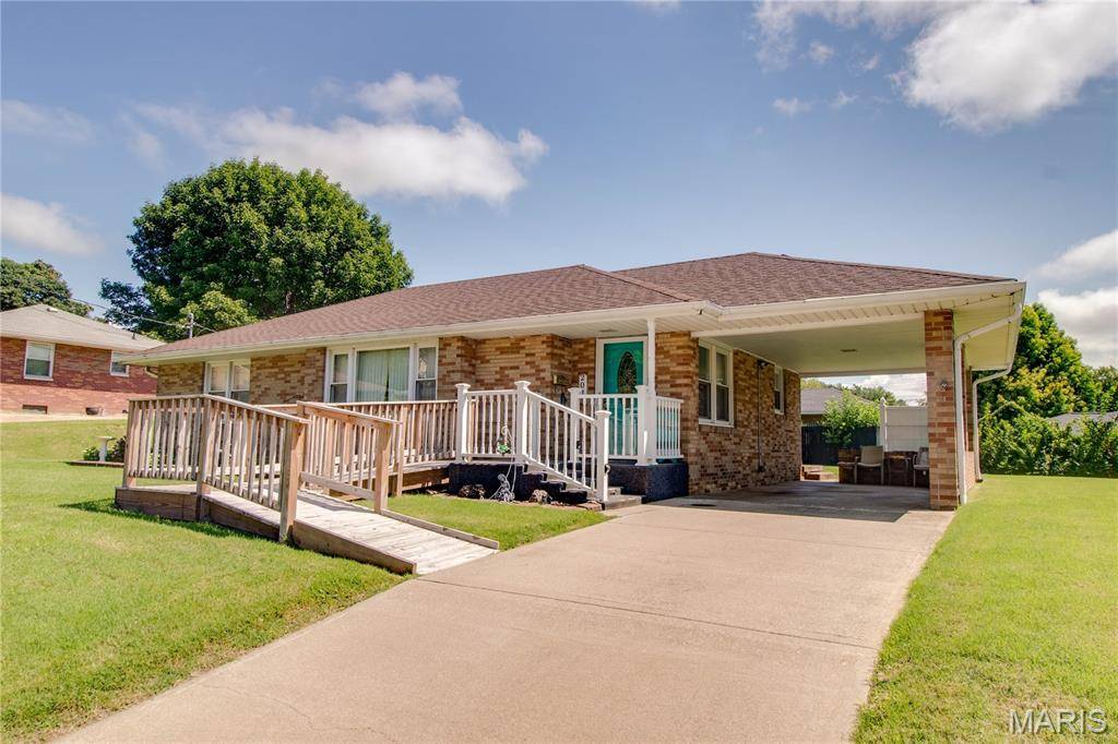 201 Longfellow AVE, Alton, IL 62002