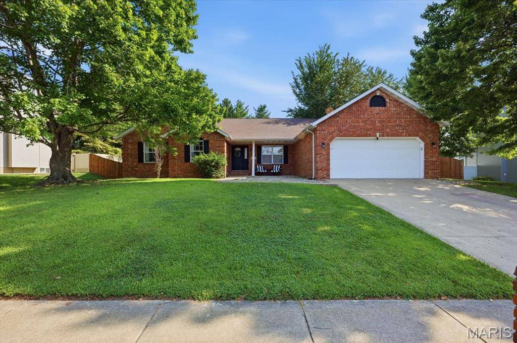 166 Hodgens Mill LN, O'fallon, IL 62269