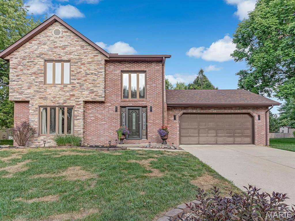 130 Jamie Lynn DR, Glen Carbon, IL 62034