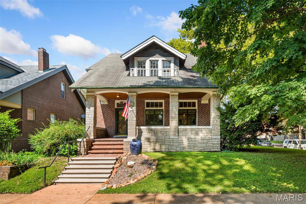1103 Bellerive BLVD, St Louis, MO 63111
