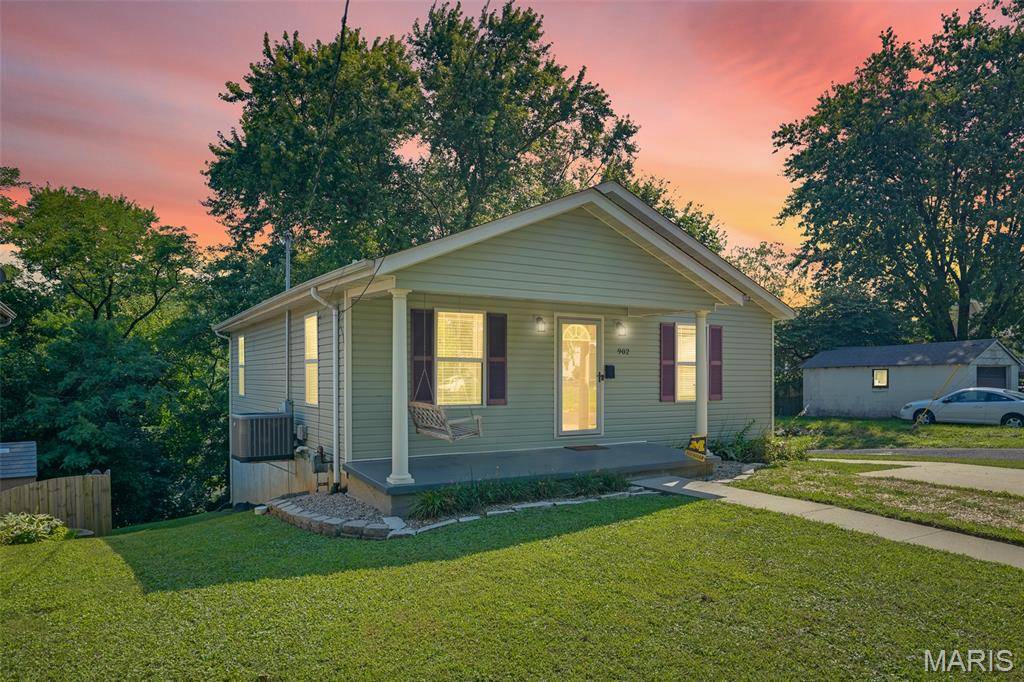 902 Prospect ST, Collinsville, IL 62234